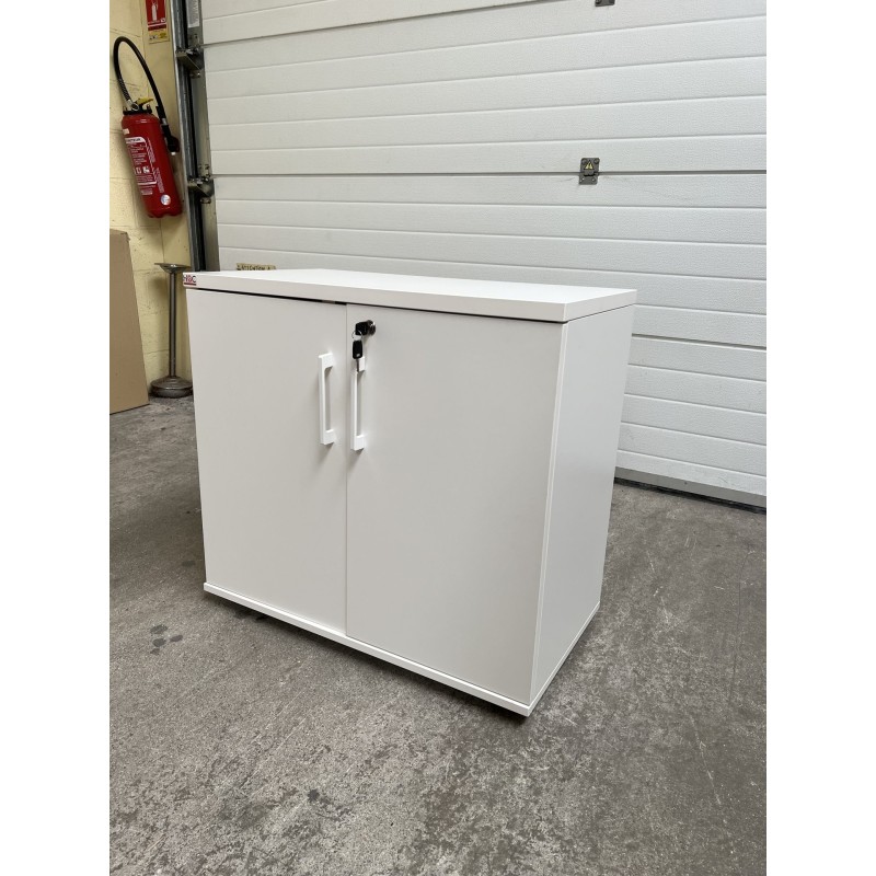 Armoire basse portes battantes d'occasion