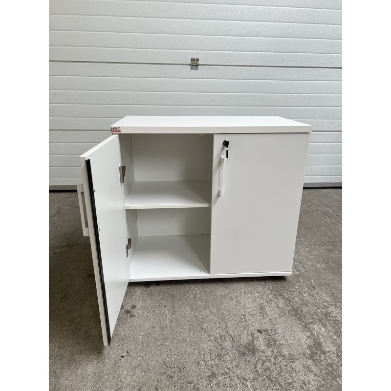 Armoire basse portes battantes d'occasion