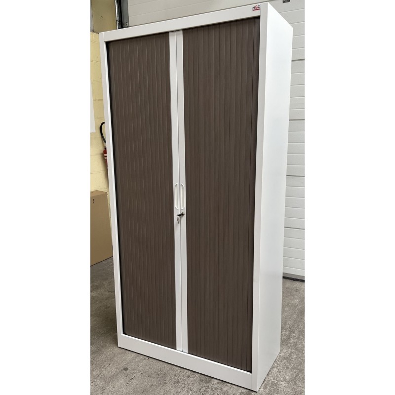 Armoire haute rideaux d'occasion Armoire haute rideaux d'occasion